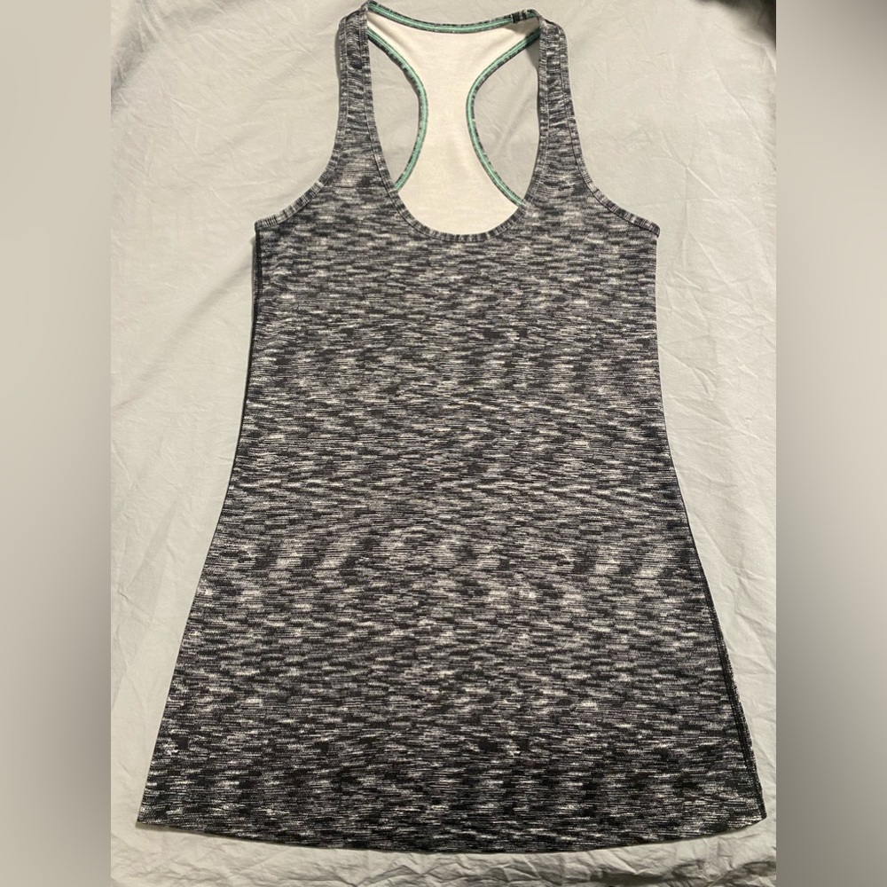 Lululemon $9 for 1 or 3 for $21 Tank Bundle - Size 4